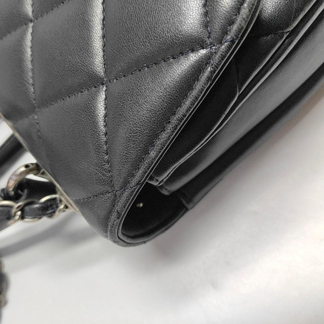 Chanel Trendy CC Small Navy Lambskin Leather Silver Hardware en vente 3