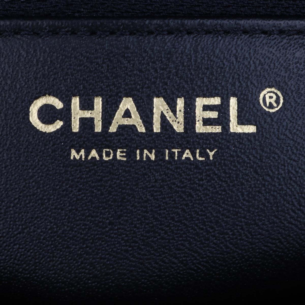 CHANEL Trendy CC Top Handle Bag Medium Black Lambskin with Gold Hardware 2018 9