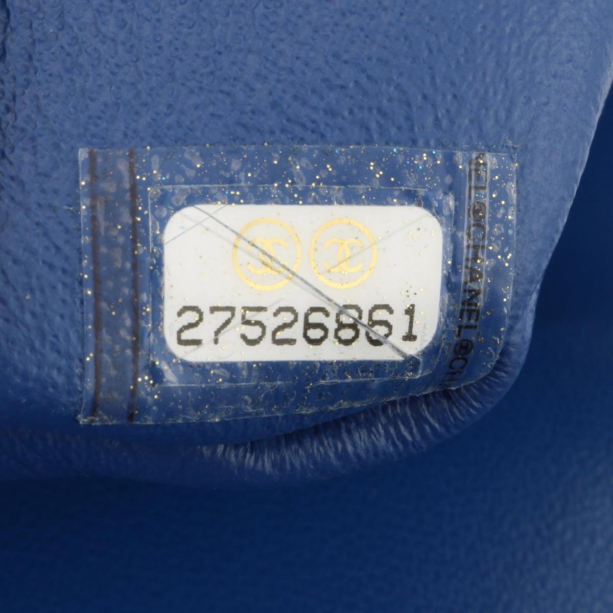 CHANEL Trendy CC Top Handle Bag Medium Blue Lambskin with Gold Hardware 2019 8