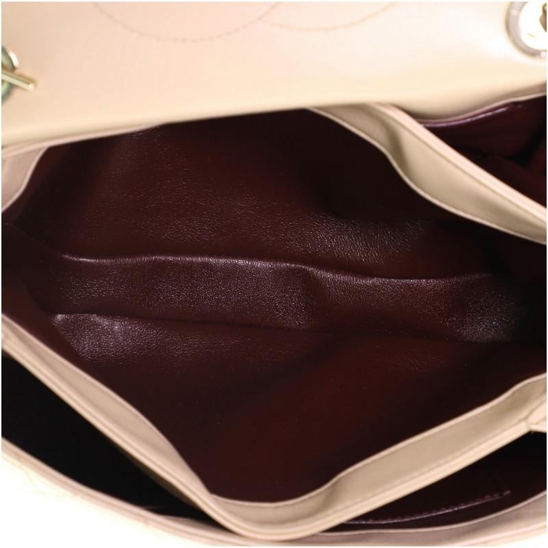 da uomo o donna Borsa Chanel Trendy CC con manico superiore in pelle d'agnello trapuntata Media