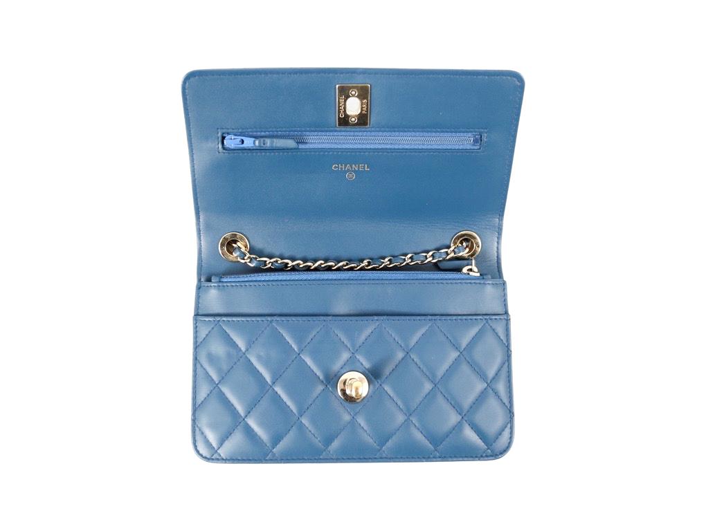Women's or Men's CHANEL TRENDY CC WALLET ON CHAIN BAG WOC - Blue For Sale
