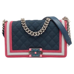 Chanel Tri Color Gesteppt Nylon Medium Boy Fluo Klappentasche