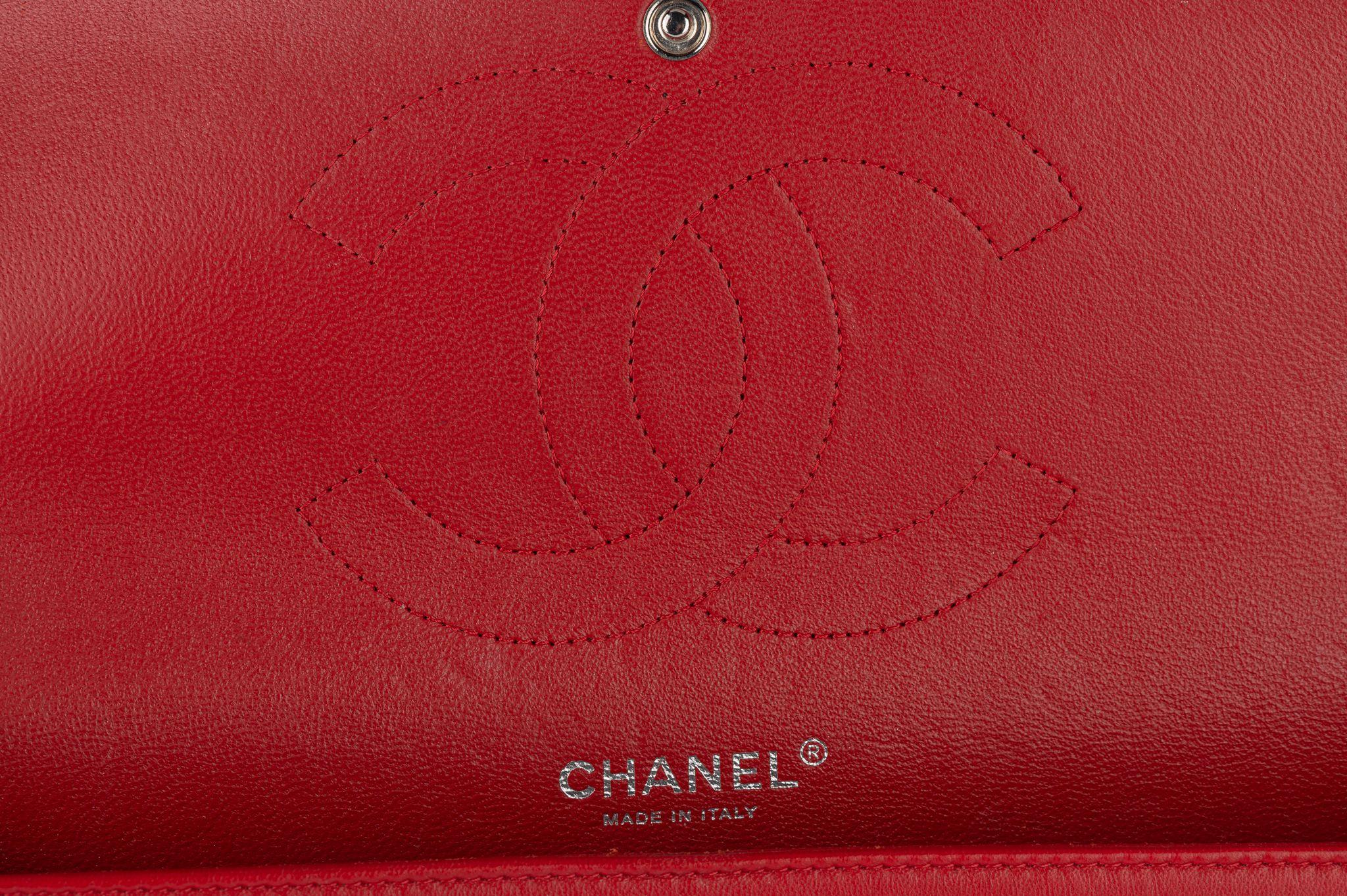 Chanel Agneau tricolore Jumbo à double rabat en vente 8