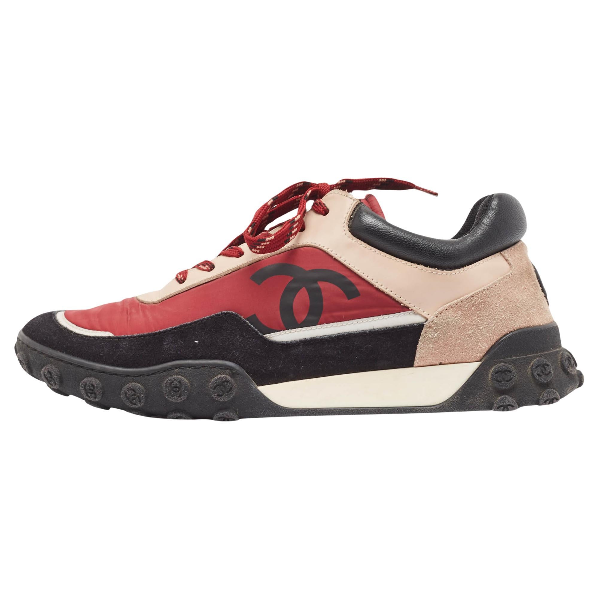 Chanel Tricolor Neoprene and Suede CC Low Top Sneakers Size 38.5 For Sale at 1stDibs