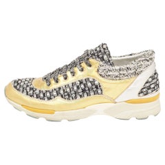 Chanel Tricolor Tweed und Leder CC Low Top Turnschuhe Größe 39,5