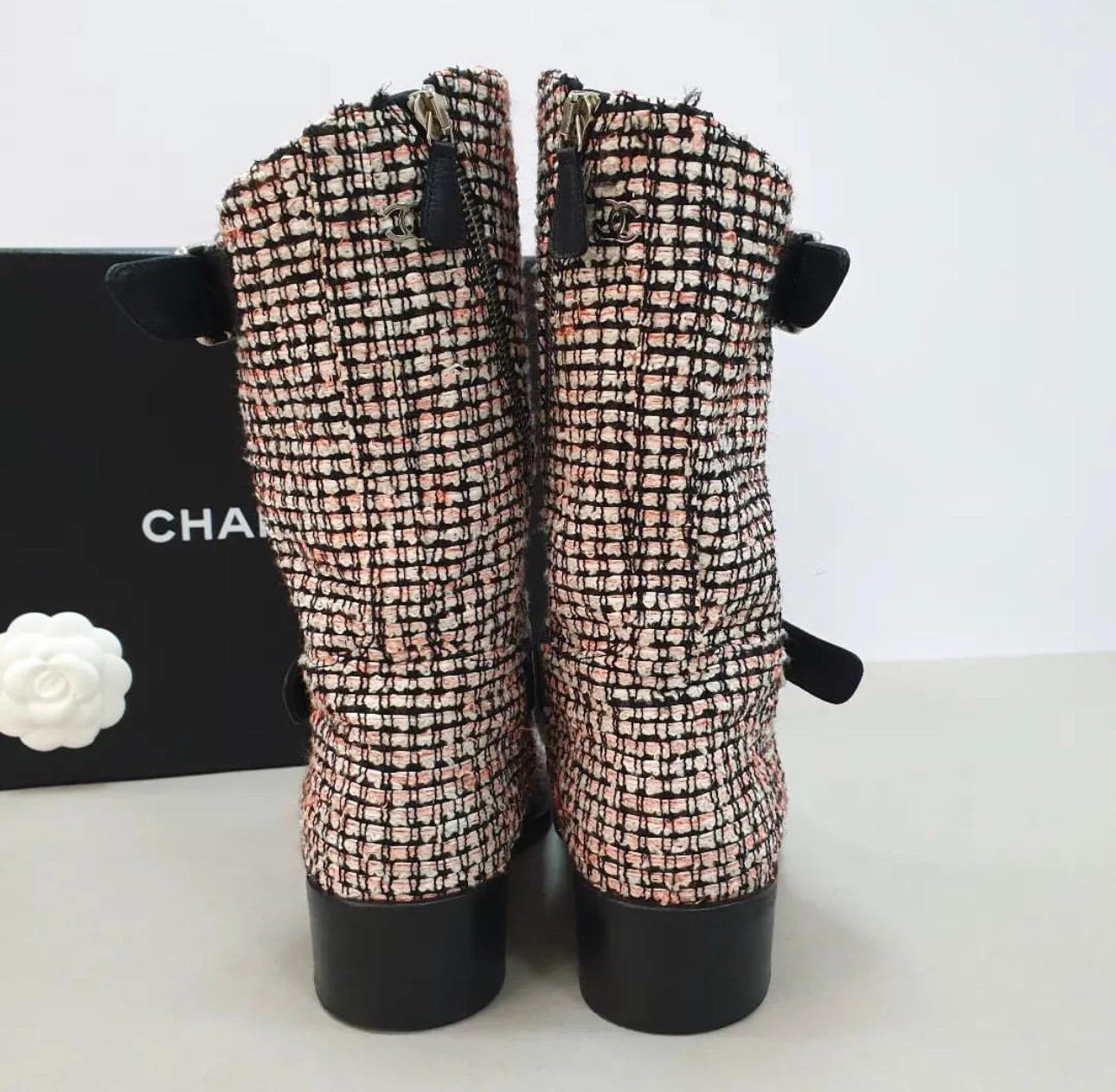 CHANEL Tricolor Tweed Buckle Boots  In Good Condition For Sale In Krakow, PL