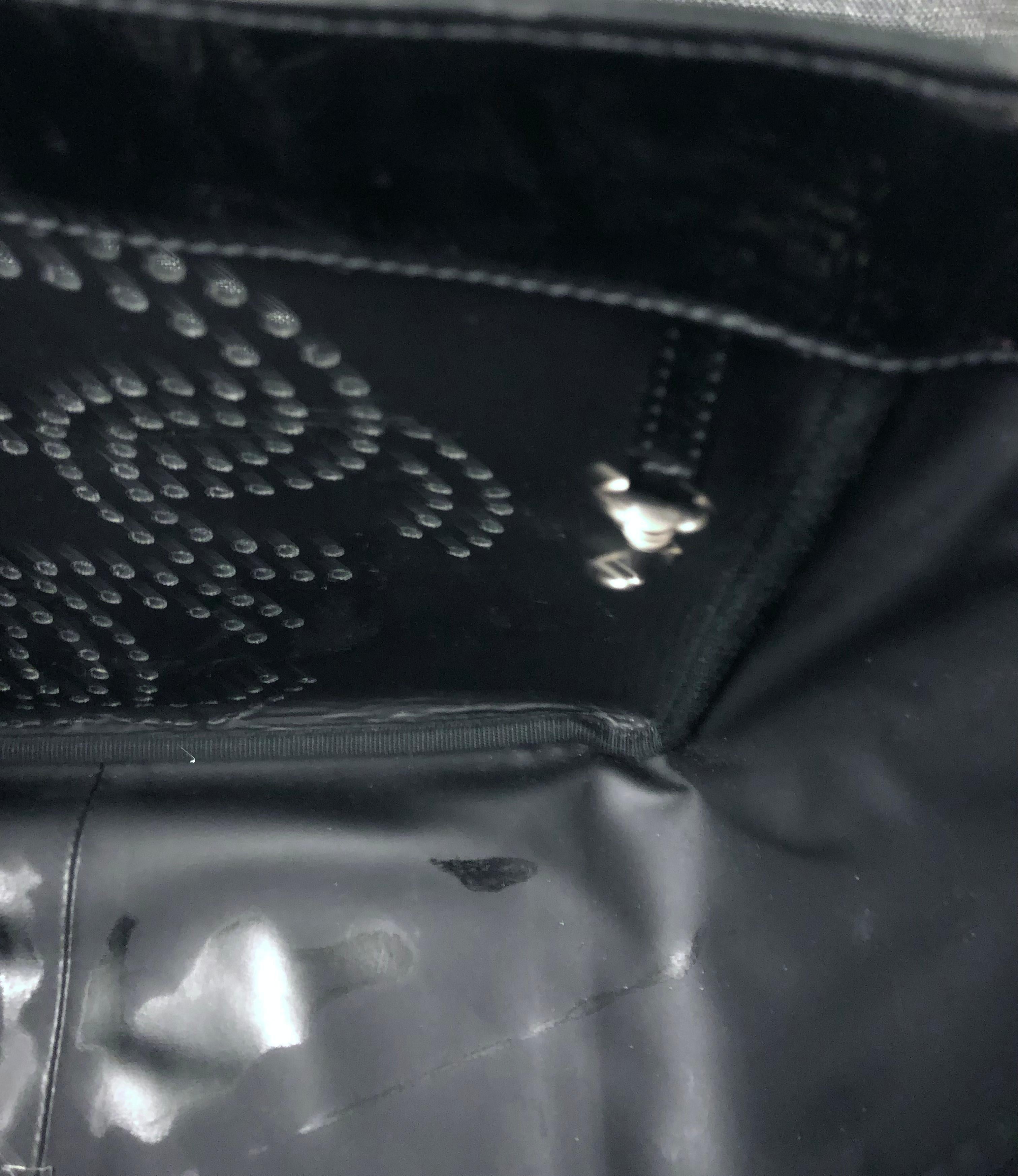 Chanel Triple CC Shoulder Tote in Black Patent Leather For Sale 3