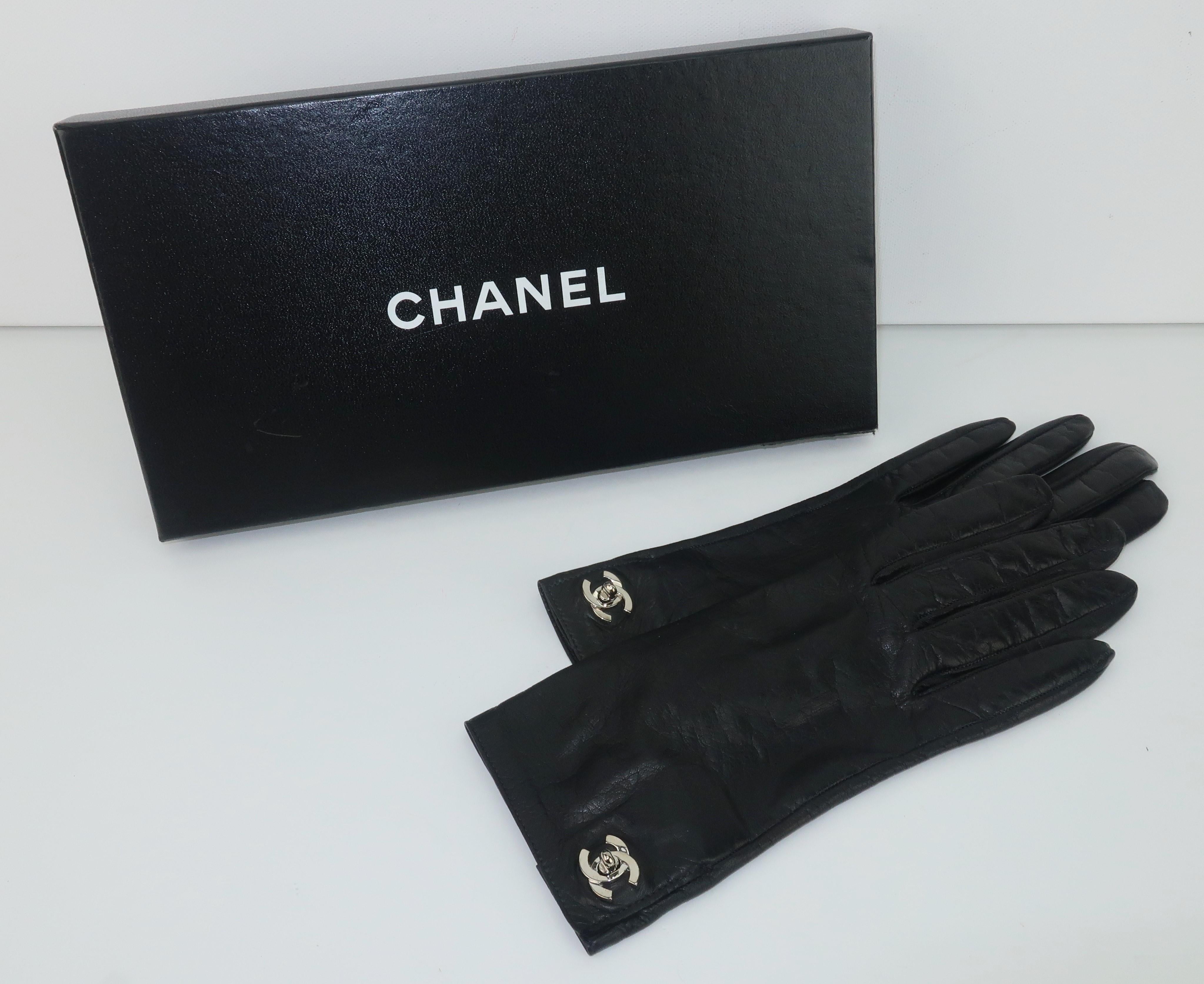Chanel Turn Lock Logo Black Leather Gloves 3