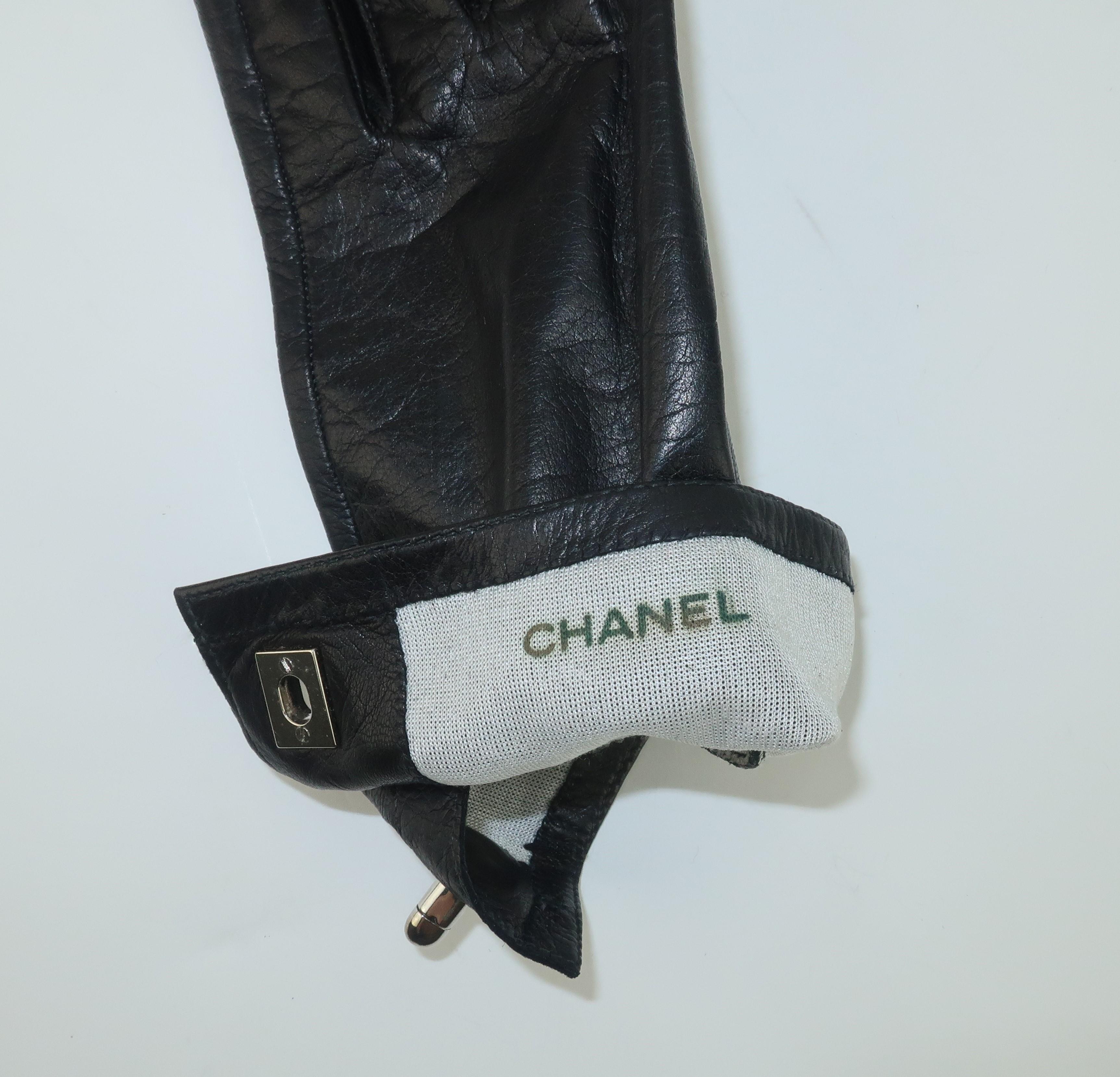 Chanel Turn Lock Logo Black Leather Gloves 1