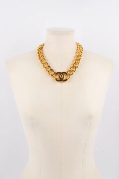 Chanel Turn-Lock Necklace in Golden Metal 1995