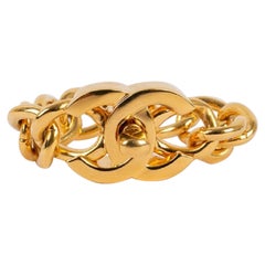 Chanel Bracelet tourbillon en métal doré