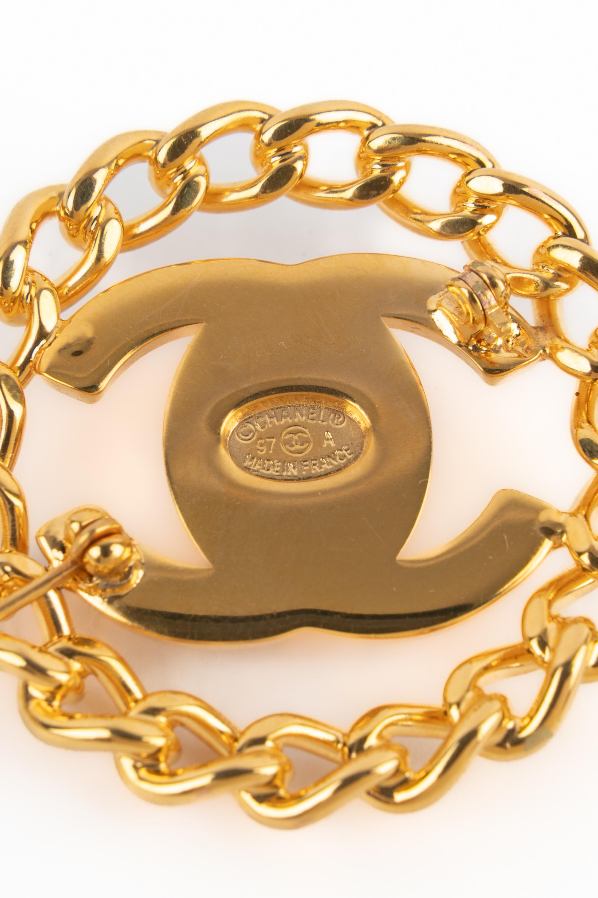 Chanel turnlock brooch For Sale 3