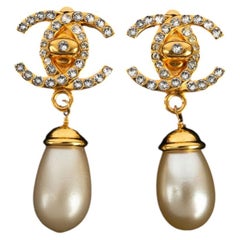 Chanel turnlock earrings 1996