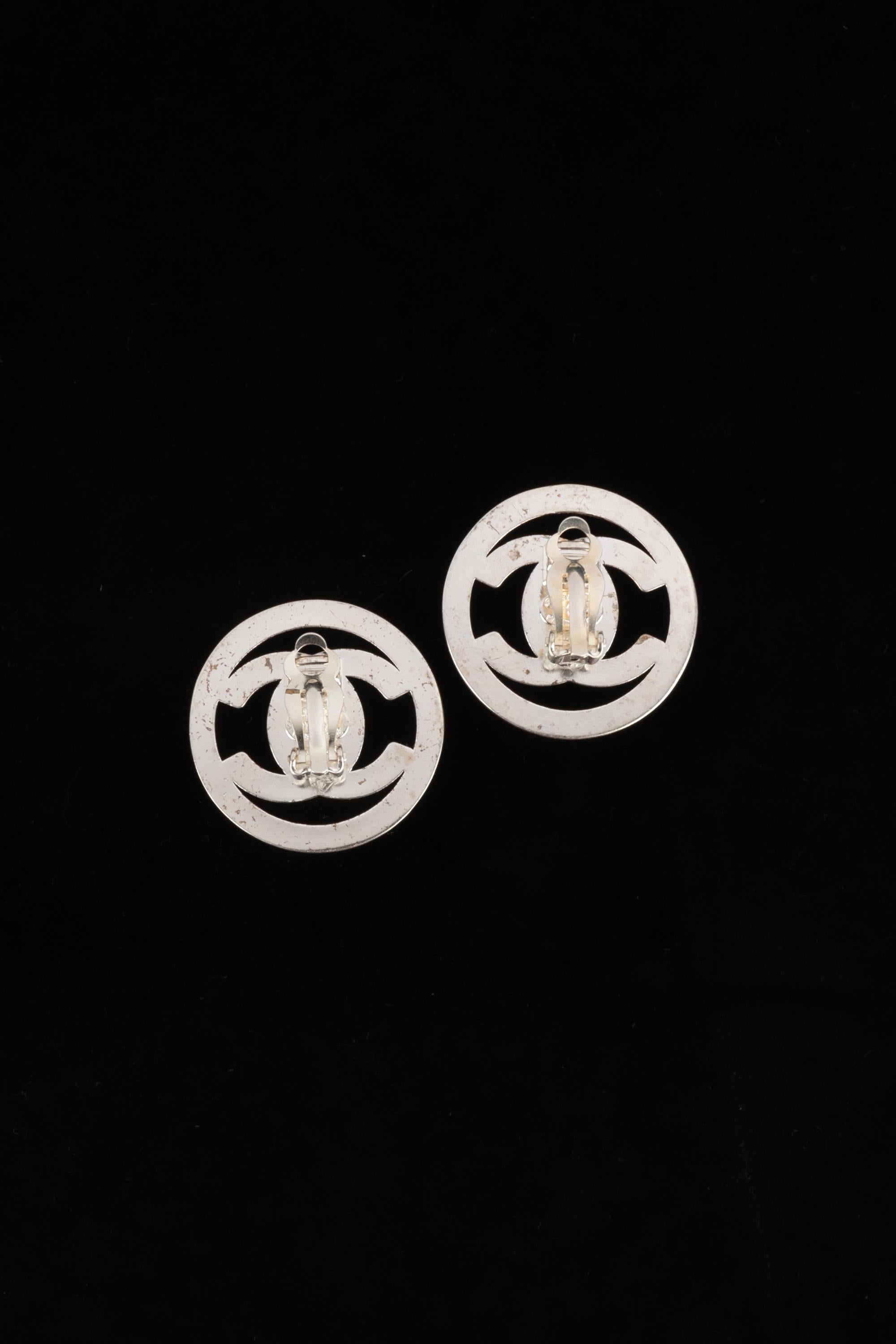Chanel turnlock earrings For Sale 1