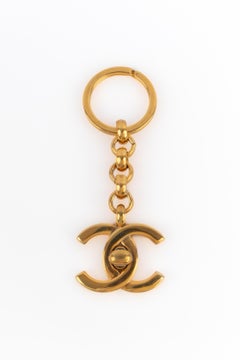 Chanel turnlock keyring
