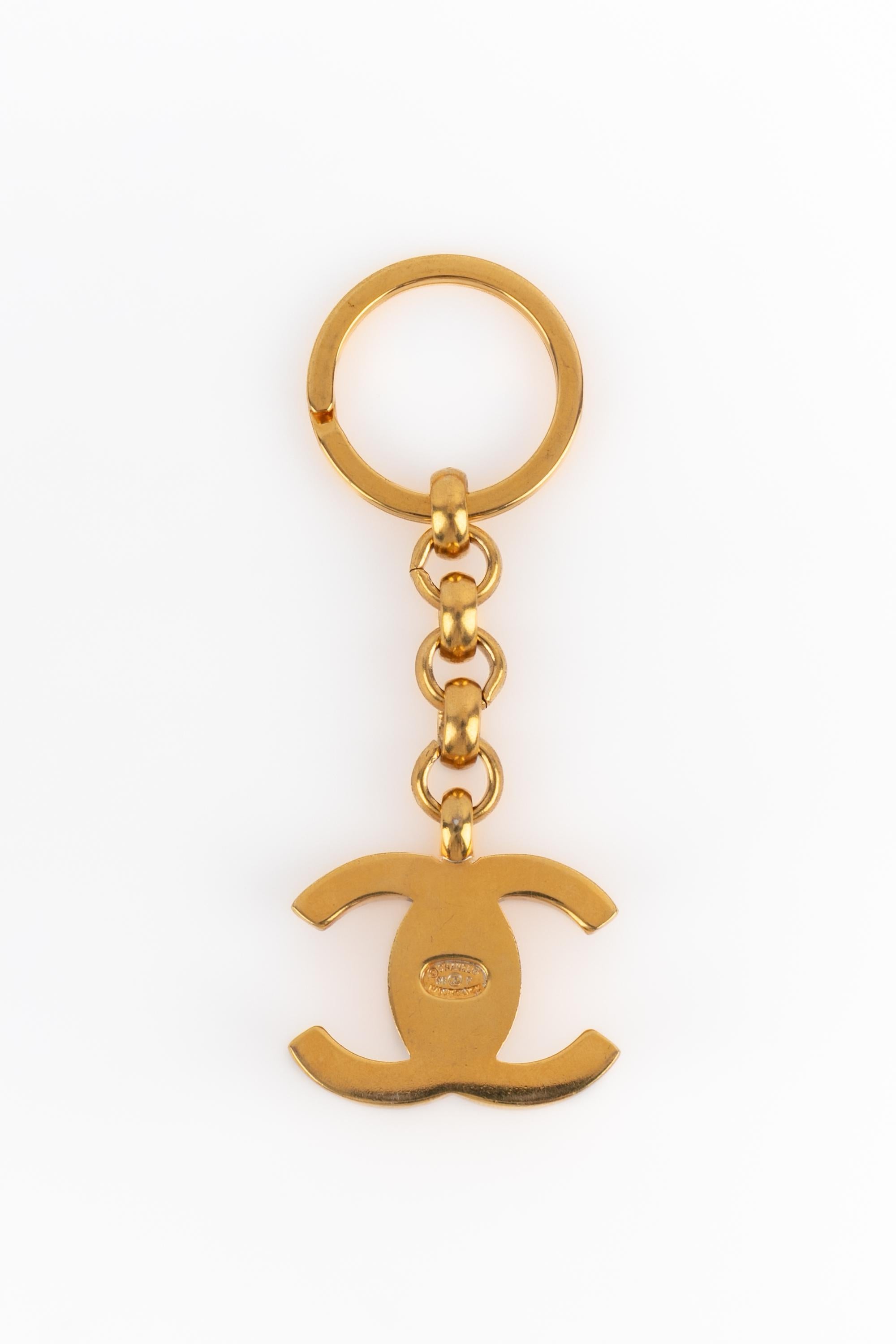 Brown Chanel turnlock keyring For Sale