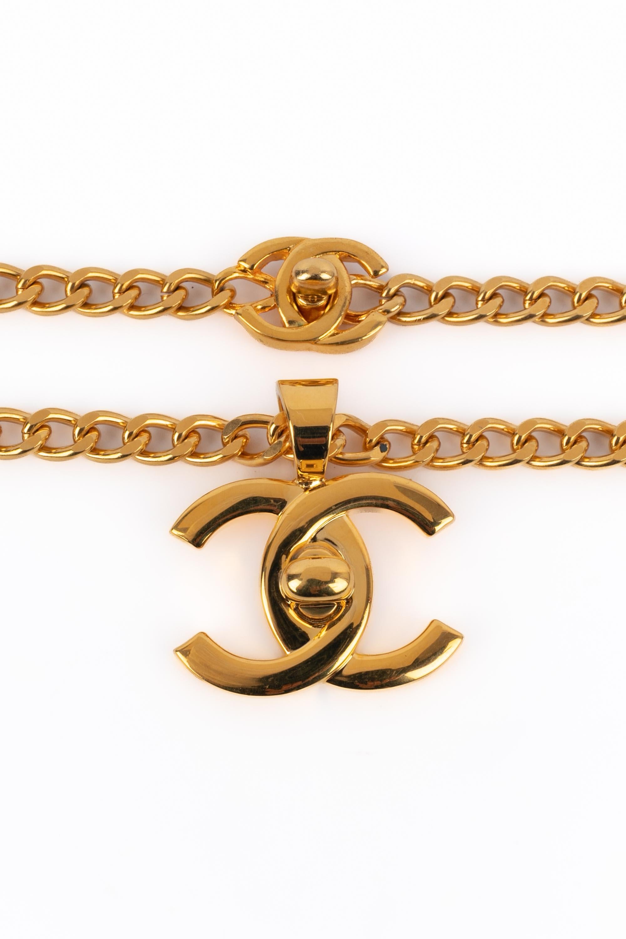 Donna Chanel collana turnlock 1996