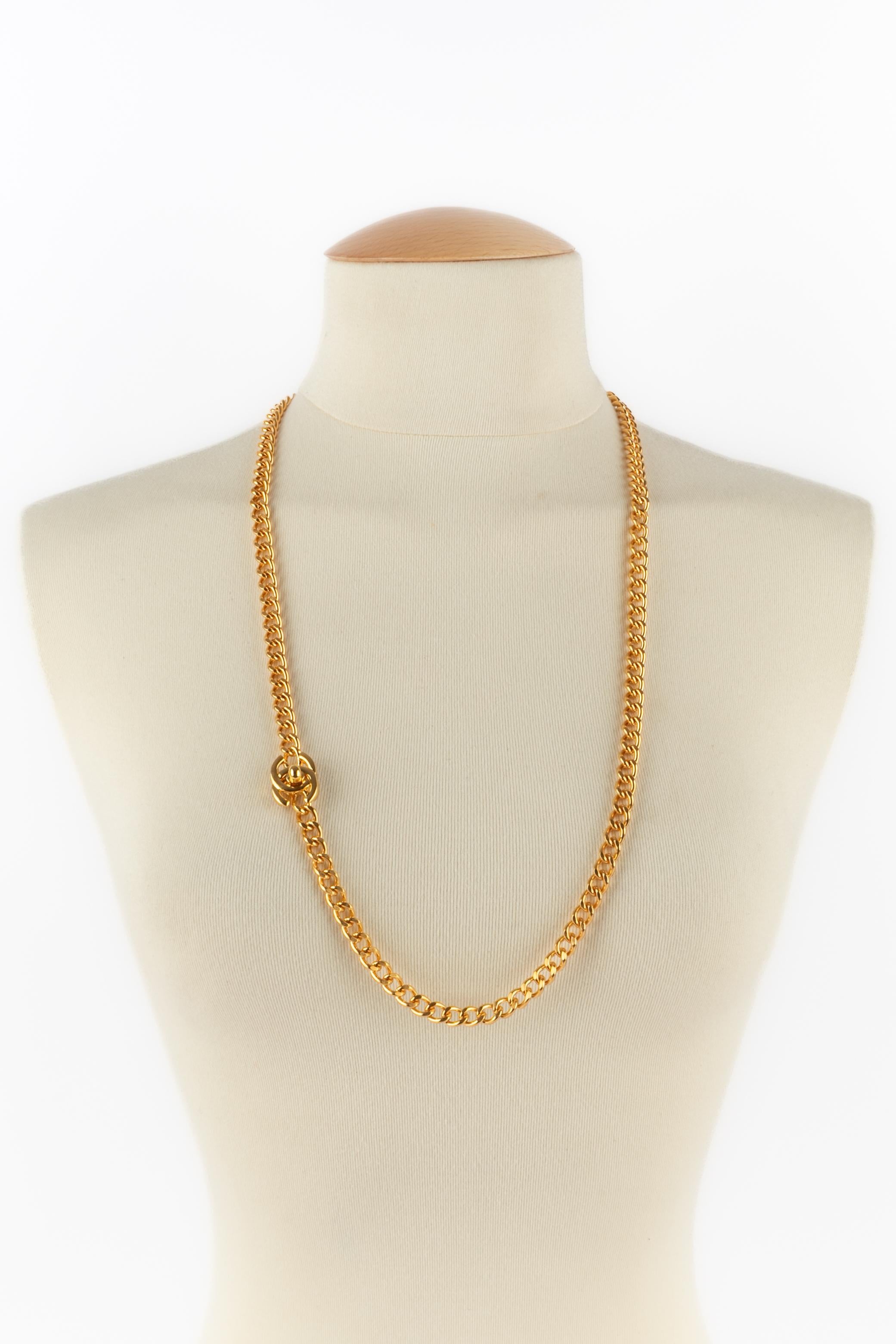 Chanel turnlock necklace 1996 3