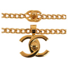 Chanel collana turnlock 1996