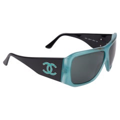 Chanel lunettes de soleil longues à logo turquoise/noir, milieu des années 2000