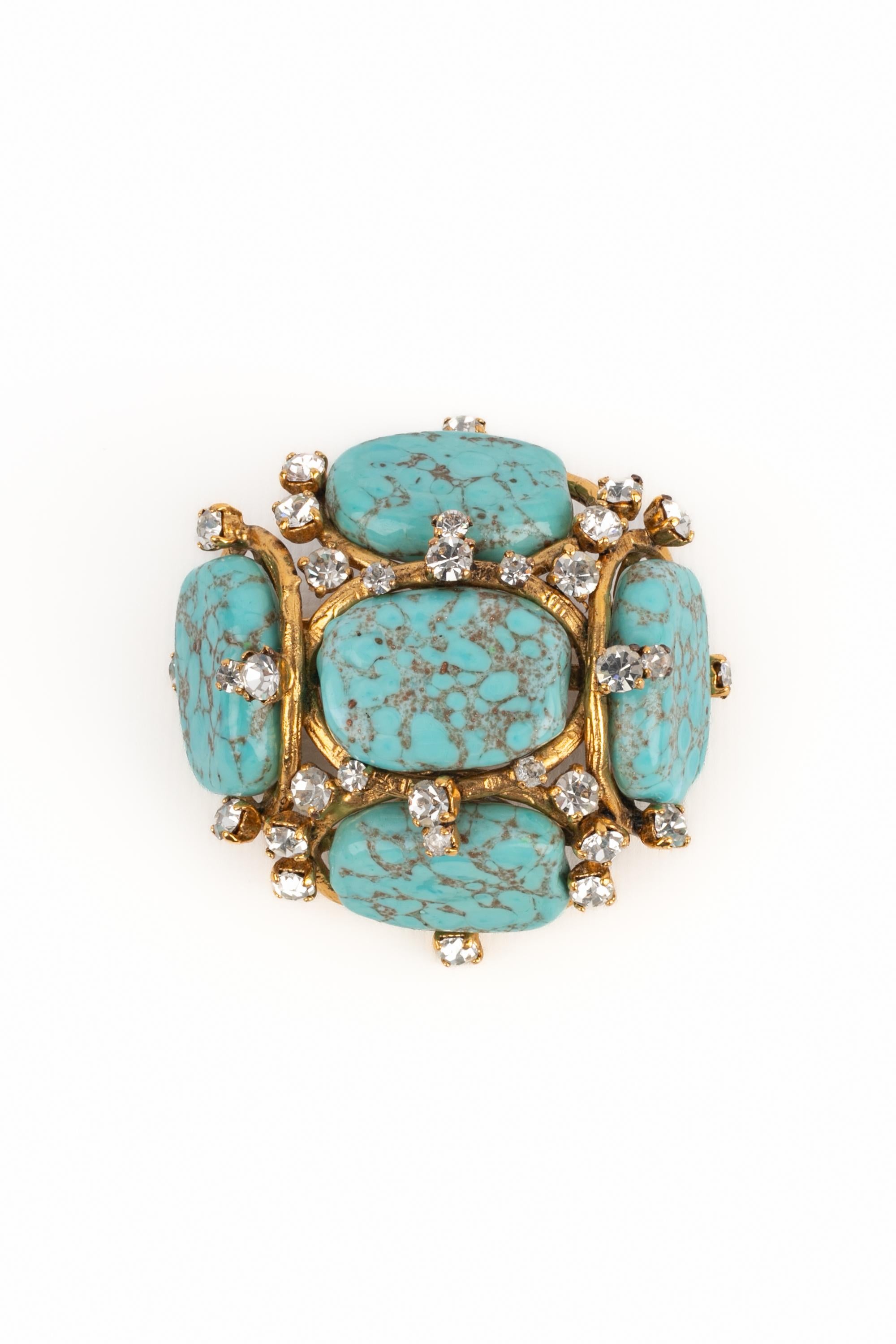 Chanel simulated turquoise brooch 1994 In Excellent Condition For Sale In SAINT-OUEN-SUR-SEINE, FR
