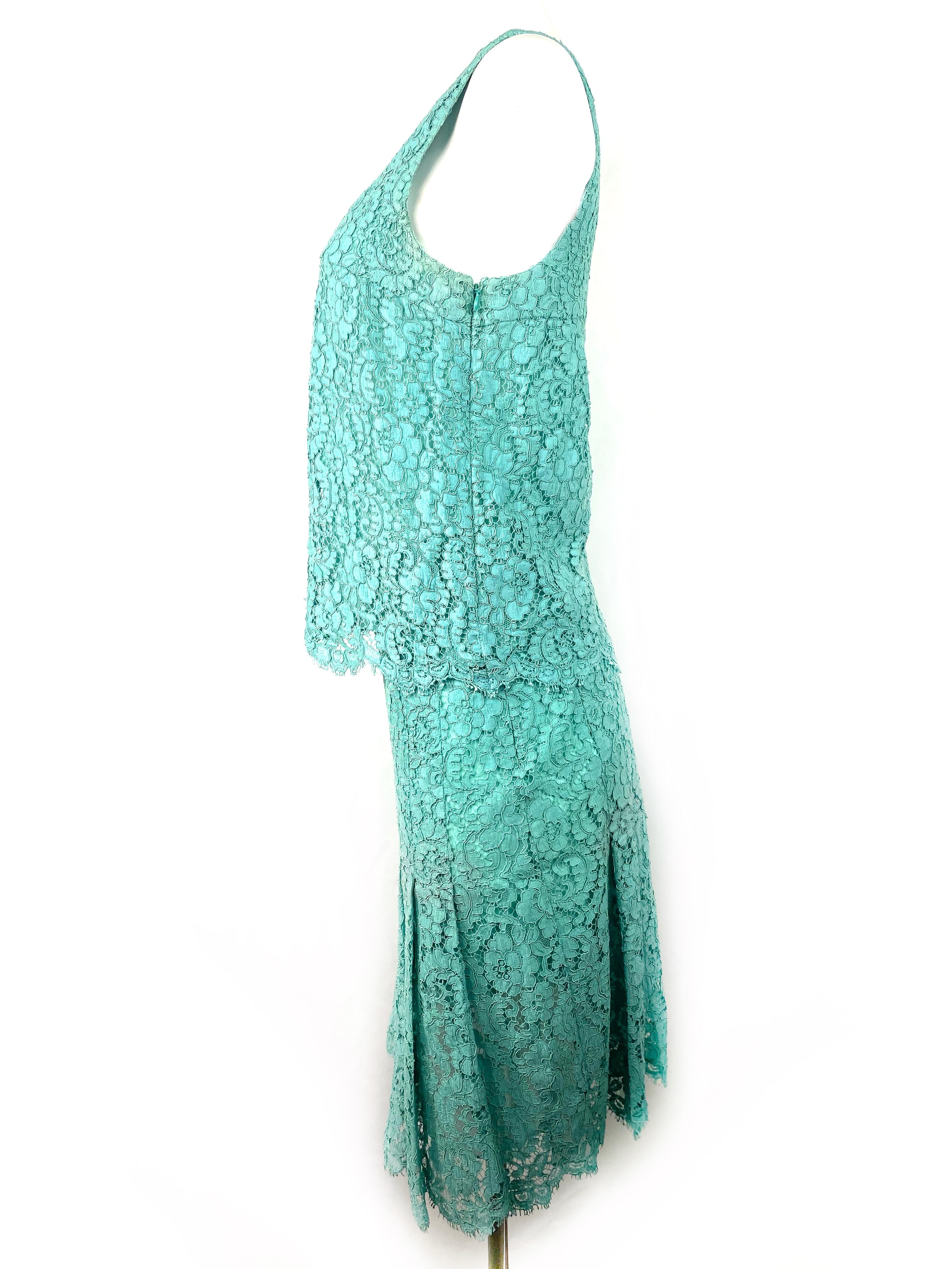 Ensemble jupe et top en dentelle à fleurs turquoise Chanel, taille 40 en vente 3