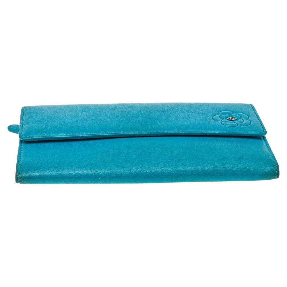 Chanel Turquoise Leather CC Camellia Flap Continental Wallet 2
