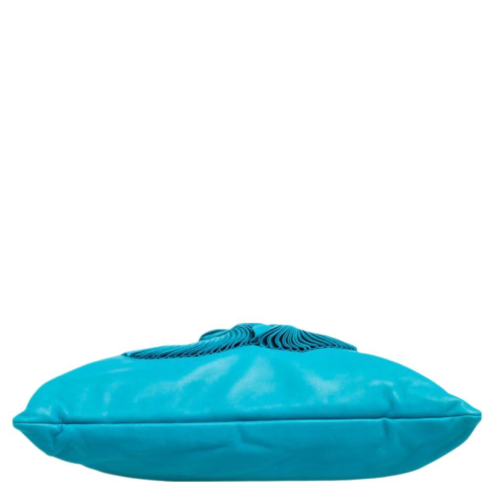 Chanel Turquoise Leather Disc Bon Bon Bag In Good Condition In Dubai, Al Qouz 2