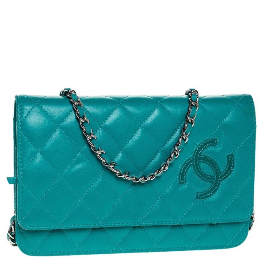 Chanel Turquoise Quilted Leather Flap WOC Clutch Bag In Good Condition In Dubai, Al Qouz 2