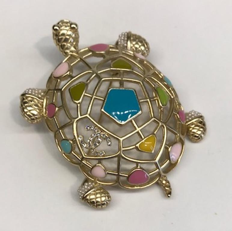 Chanel Turtle Earrings, 2019 Cruise Collection 4
