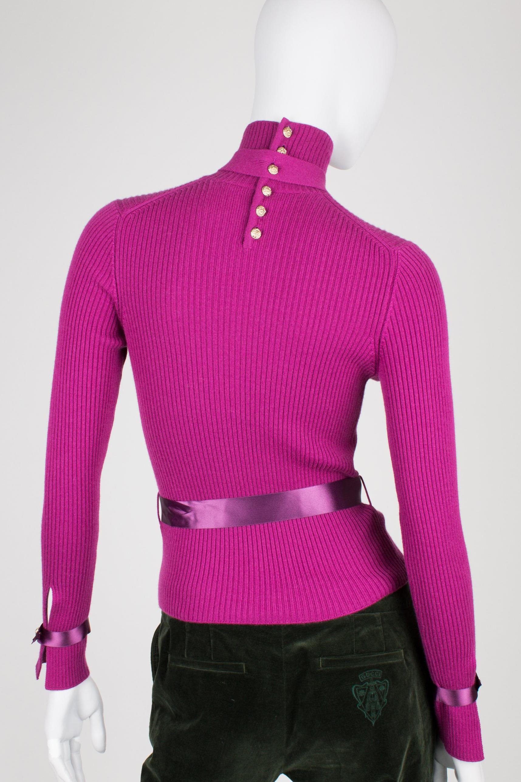 Chanel Turtle Neck Cashmere Sweater - purple In New Condition For Sale In Baarn, NL