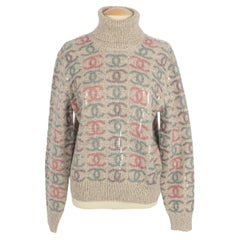 Braune Pullover