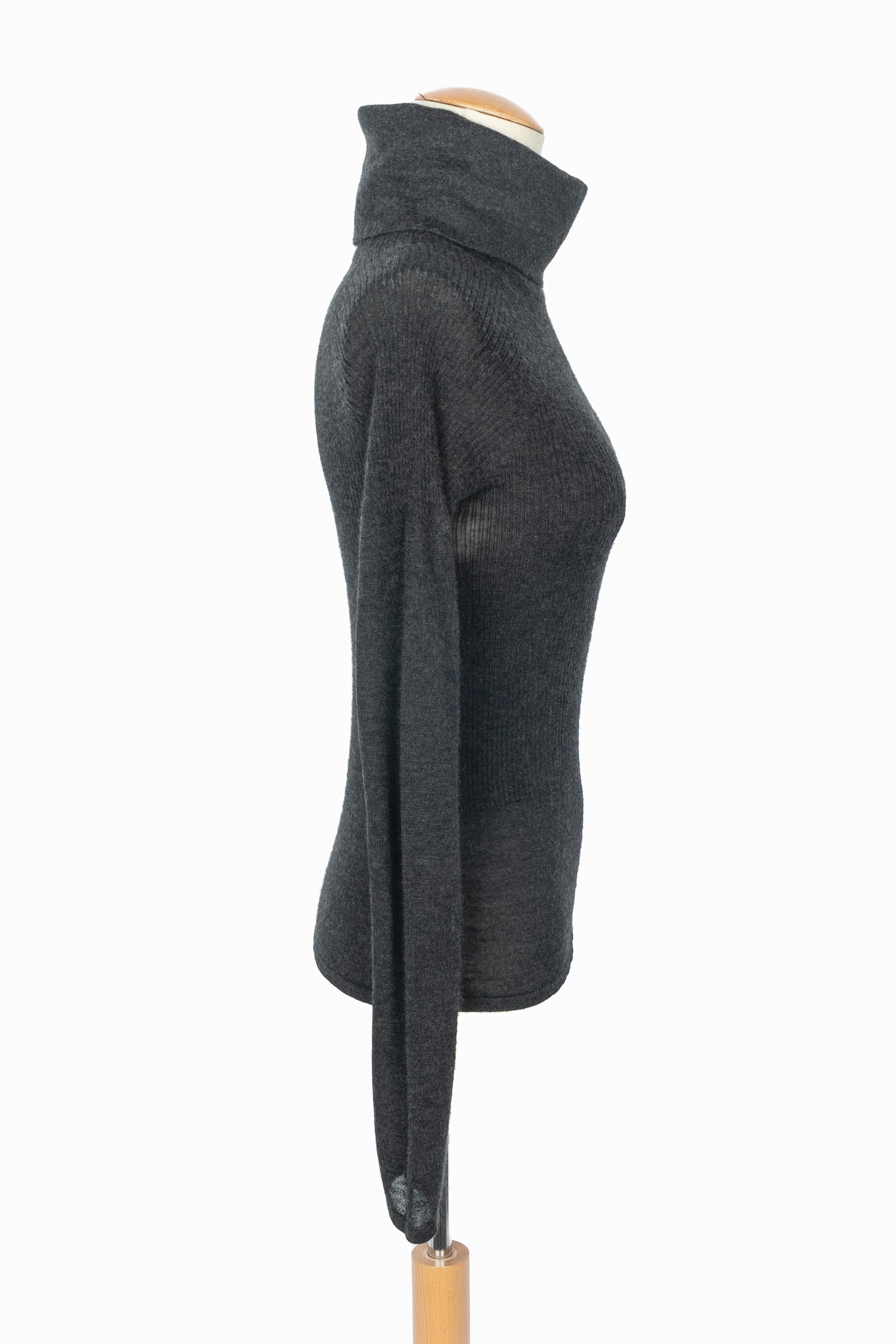 Noir Chanel turtleneck sweater en vente