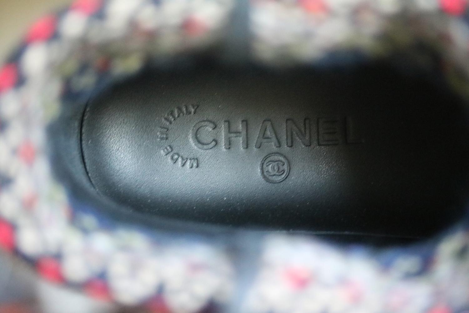 Chanel Tweed and Calfskin Leather Ankle Boots In Excellent Condition In London, GB