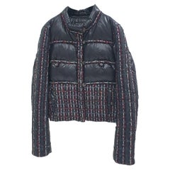 Chanel Tweed- und Polyamid-Daunen-Pufferjacke