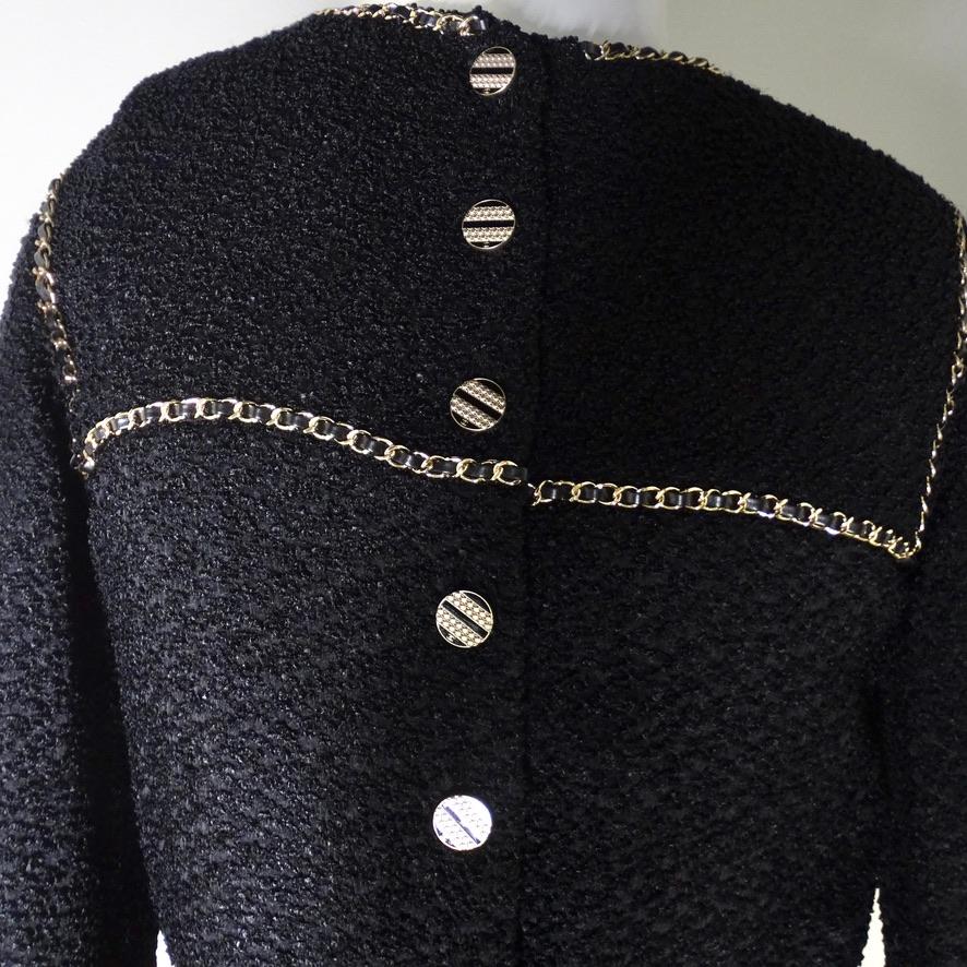 Chanel Tweed-Kleid mit Gürtel im Angebot 3