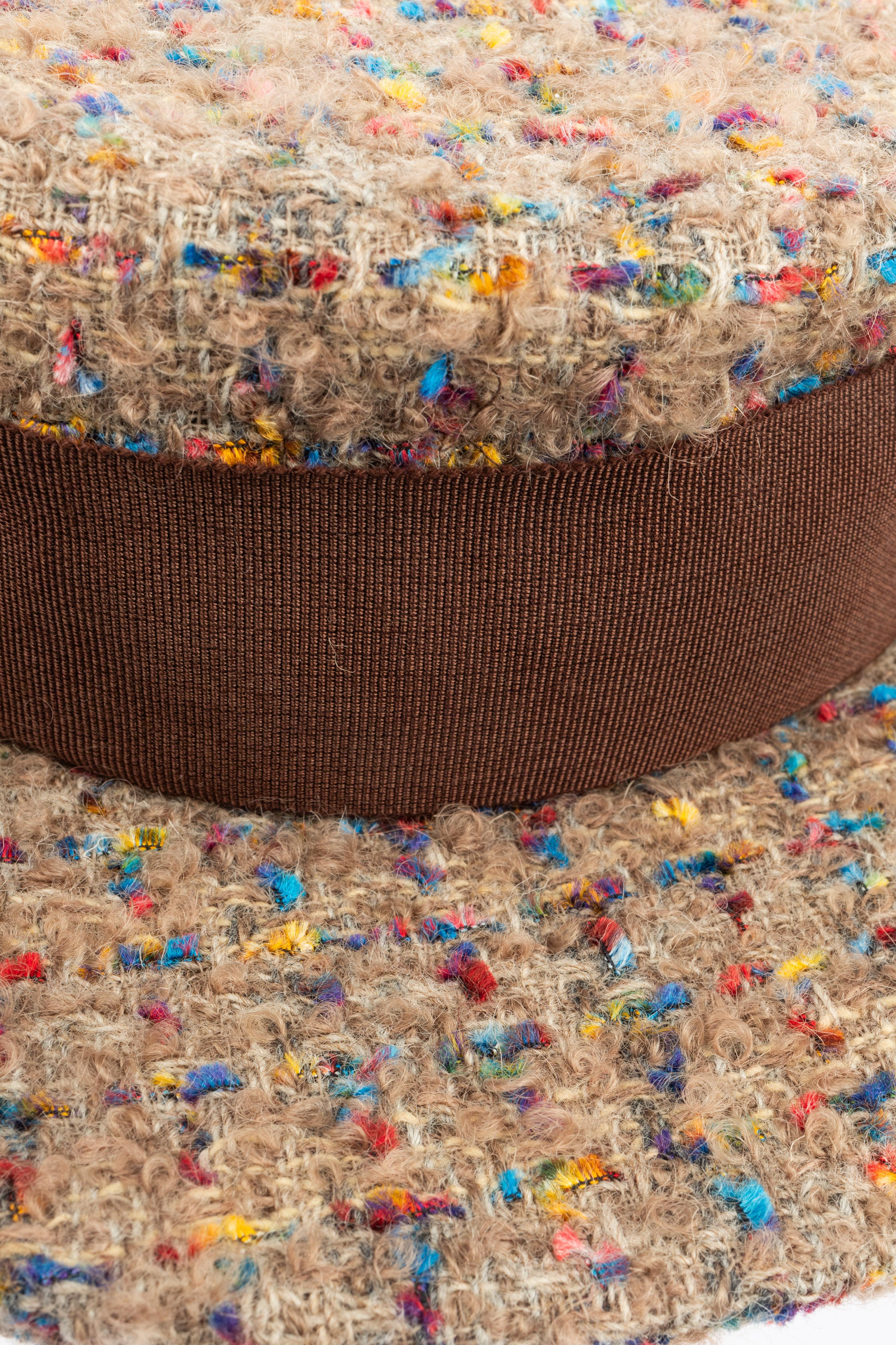 Gorro Chanel de tweed en venta 5