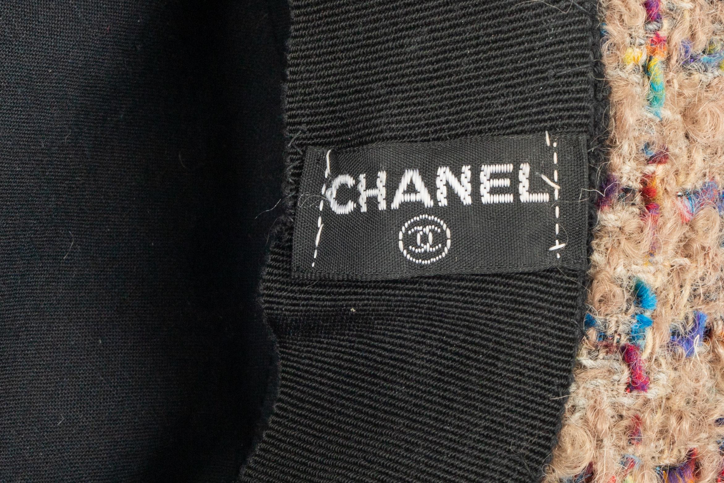 Gorro Chanel de tweed en venta 4