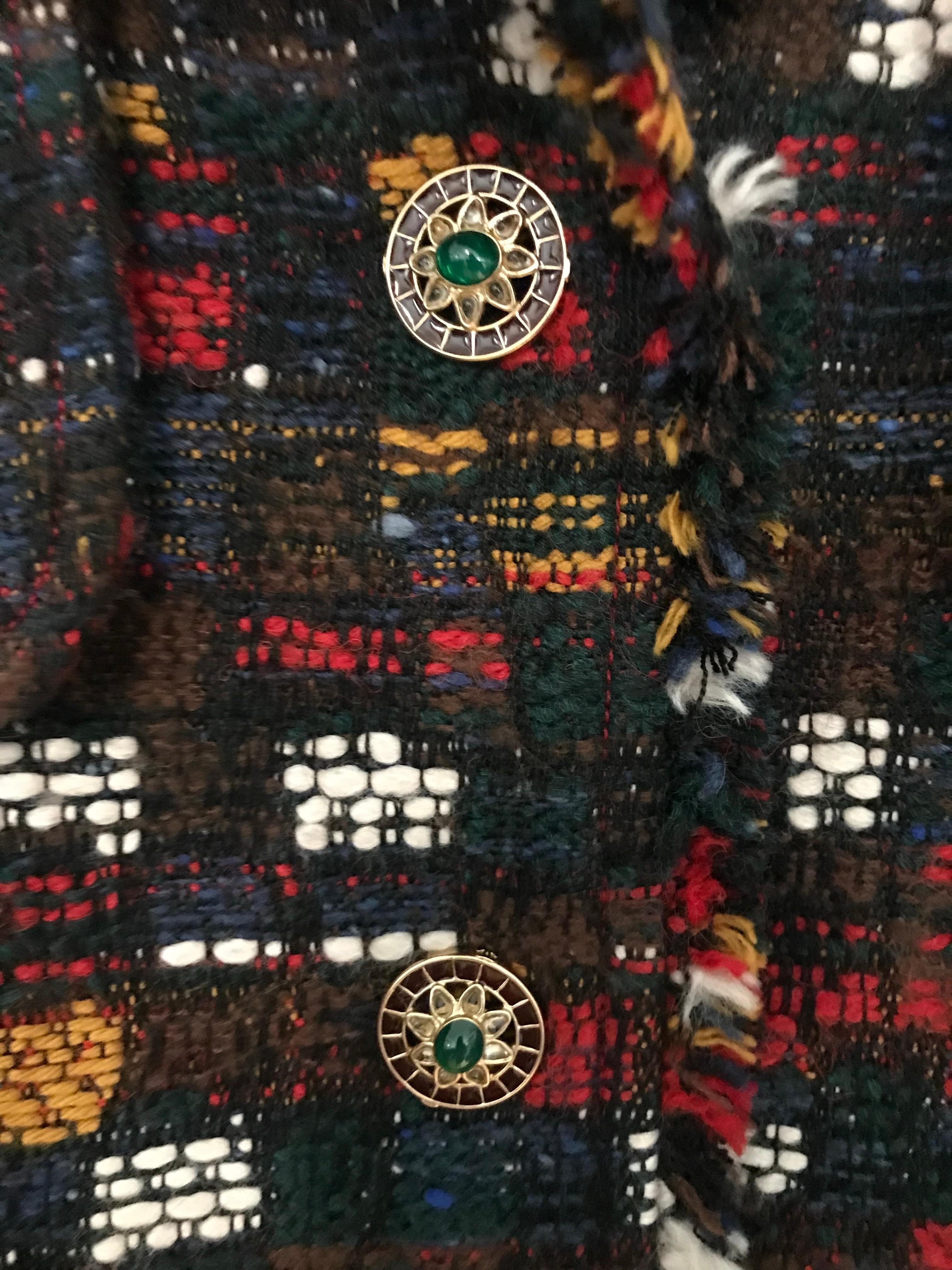 Manteau en tweed CHANEL en parfait état. Multicolore Excellent état - En vente à CACHAN, FR