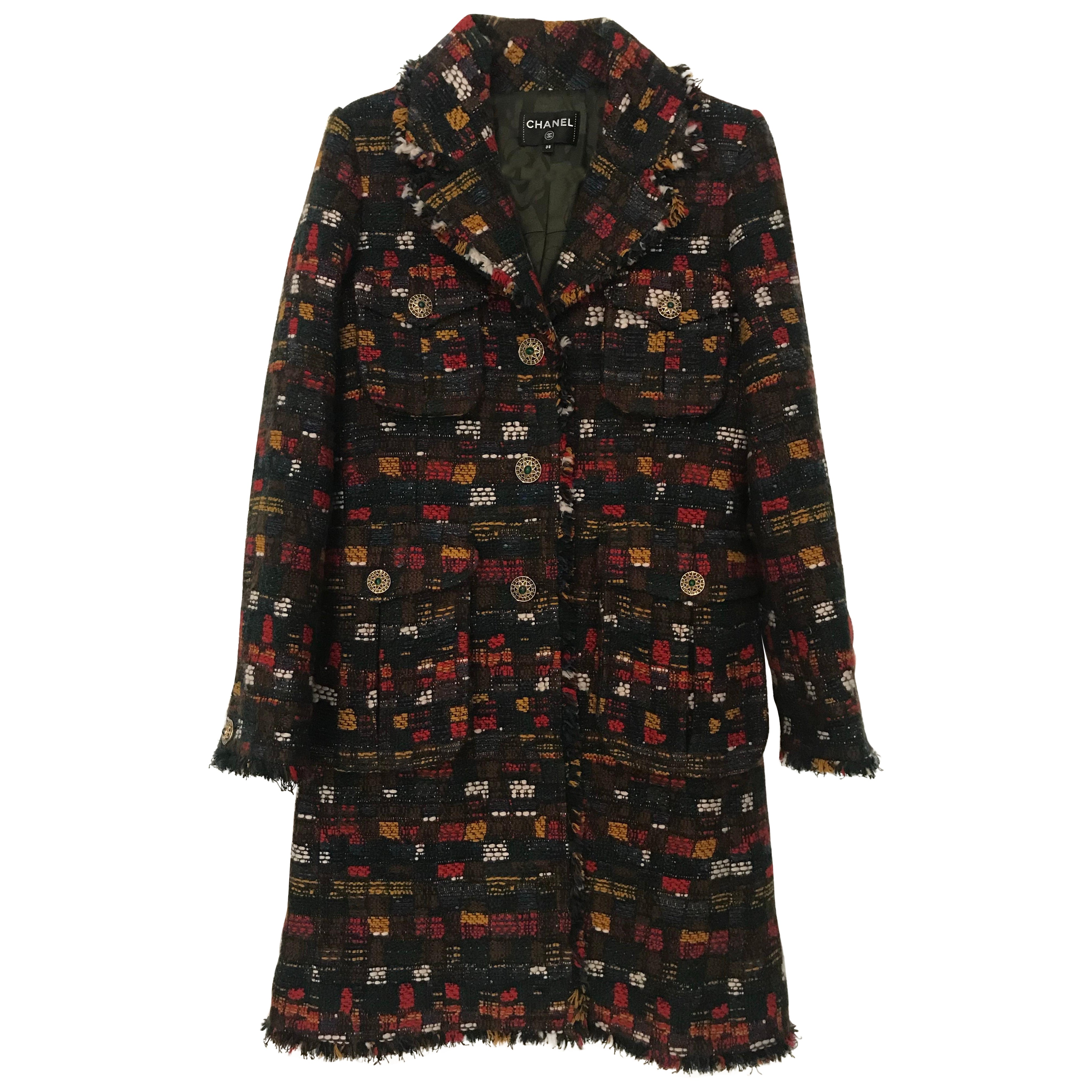 Manteau en tweed CHANEL en parfait état. Multicolore en vente