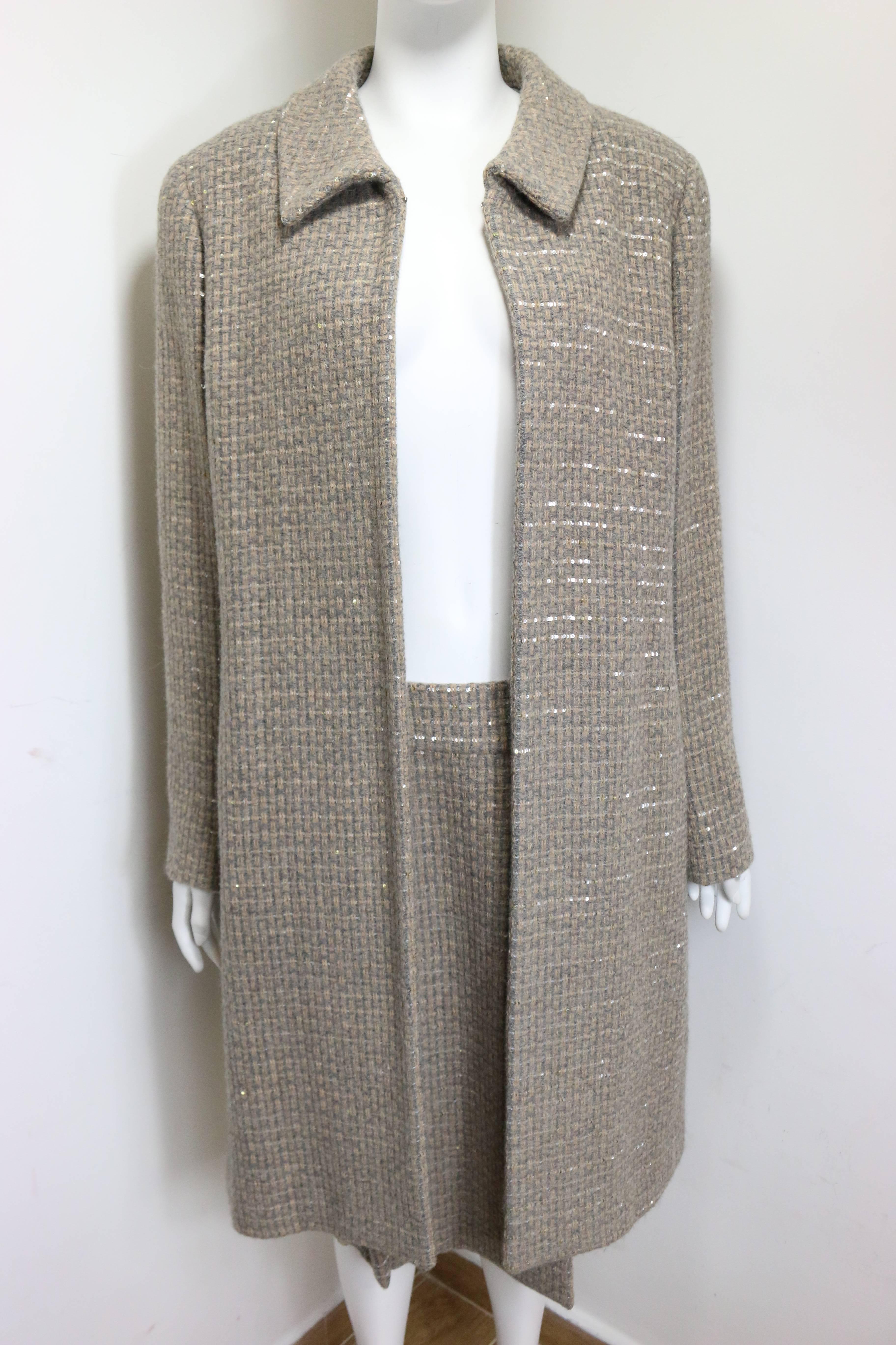 Gray Chanel tweed coat/shirt ensemble For Sale