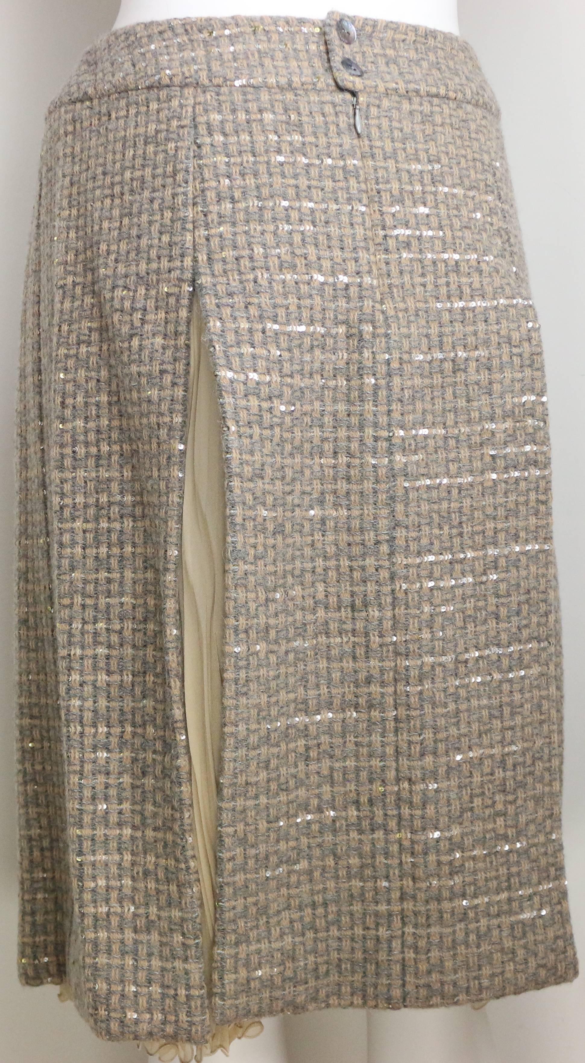 Chanel tweed coat/shirt ensemble For Sale 2