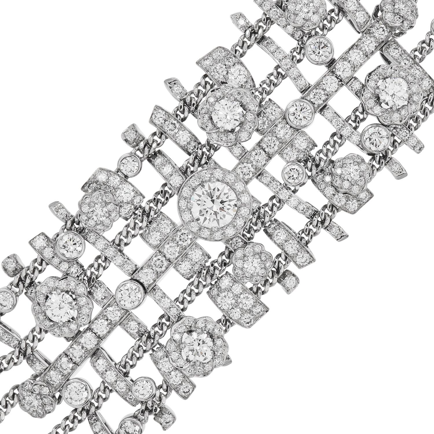 The Tweed de Chanel Diamond Bracelet from the 2020 Chanel High Jewelry Collection radiates elegance and luxury.

Inspired by the intricate textures of fabric, the bracelet's design is adorned with 387 brilliant-cut diamonds, ranging from 0.02 to