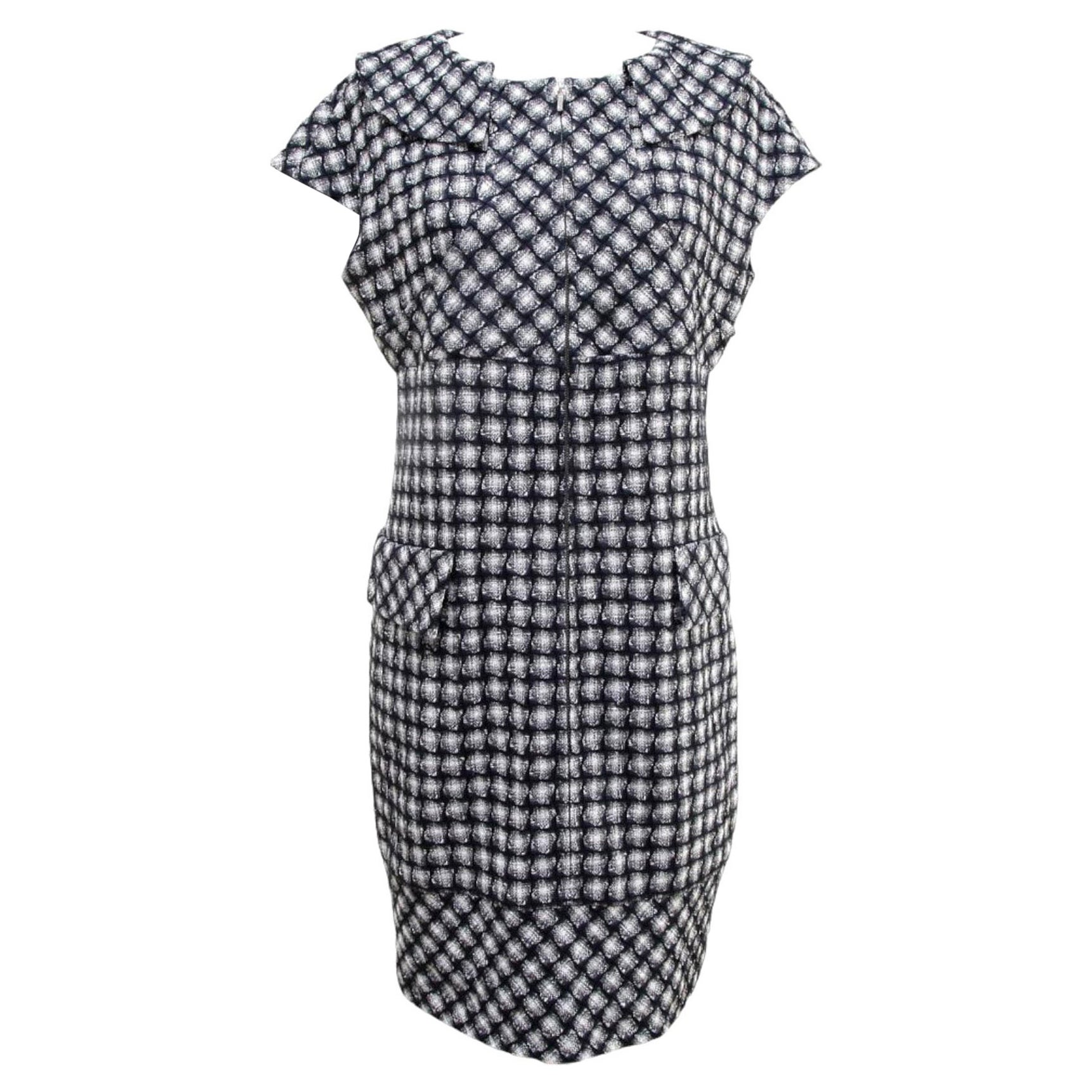 CHANEL Tweed Dress Knit Cap Sleeve Shift Zipper Multi Color Zipper Sz 40 For Sale