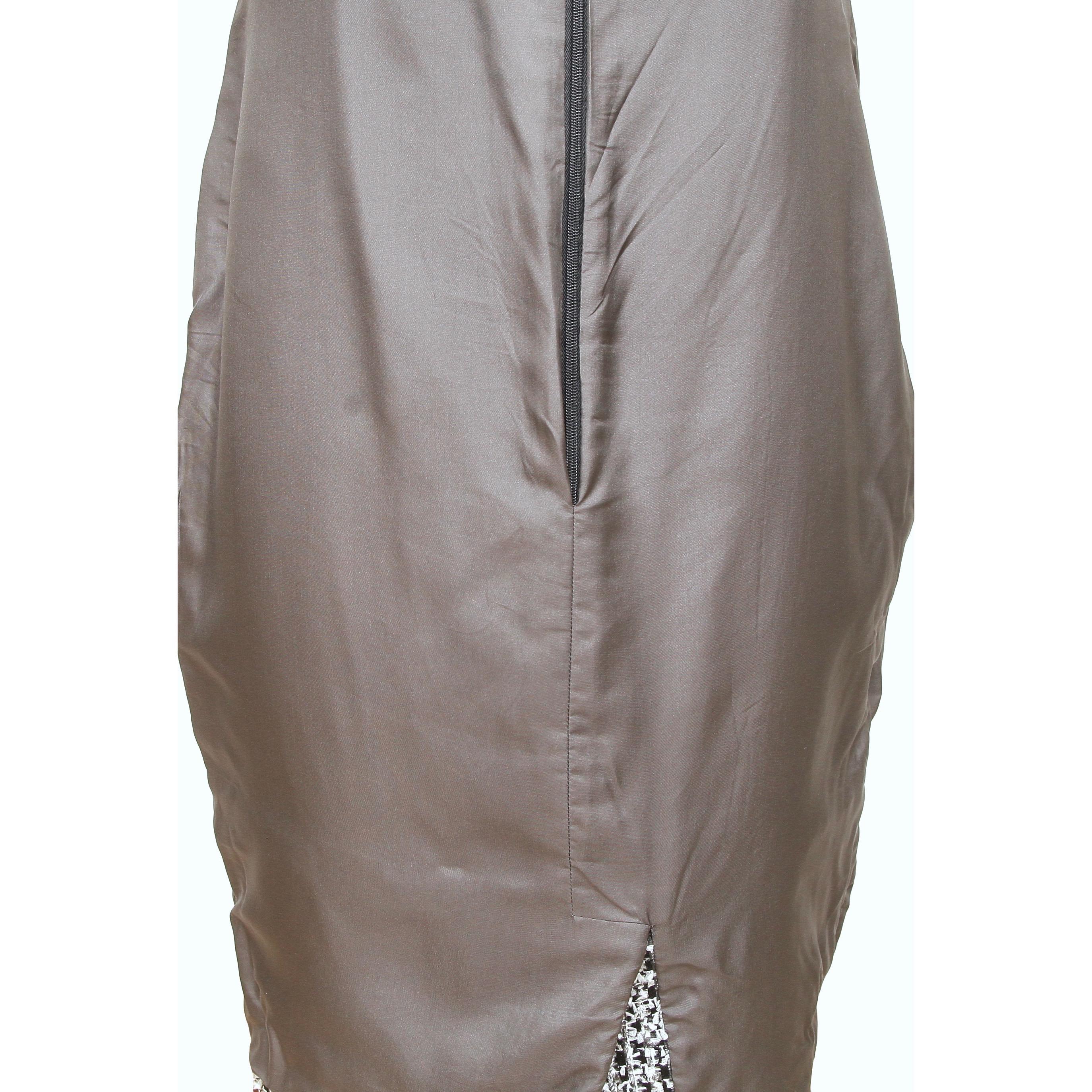 CHANEL Tweed-Kleid ärmellos Schwarz Weiß Fantasy Etui mit quadratischem Ausschnitt Gr. 40 2014 im Angebot 2