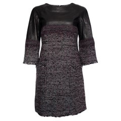 Chanel, abito in tweed e pelle