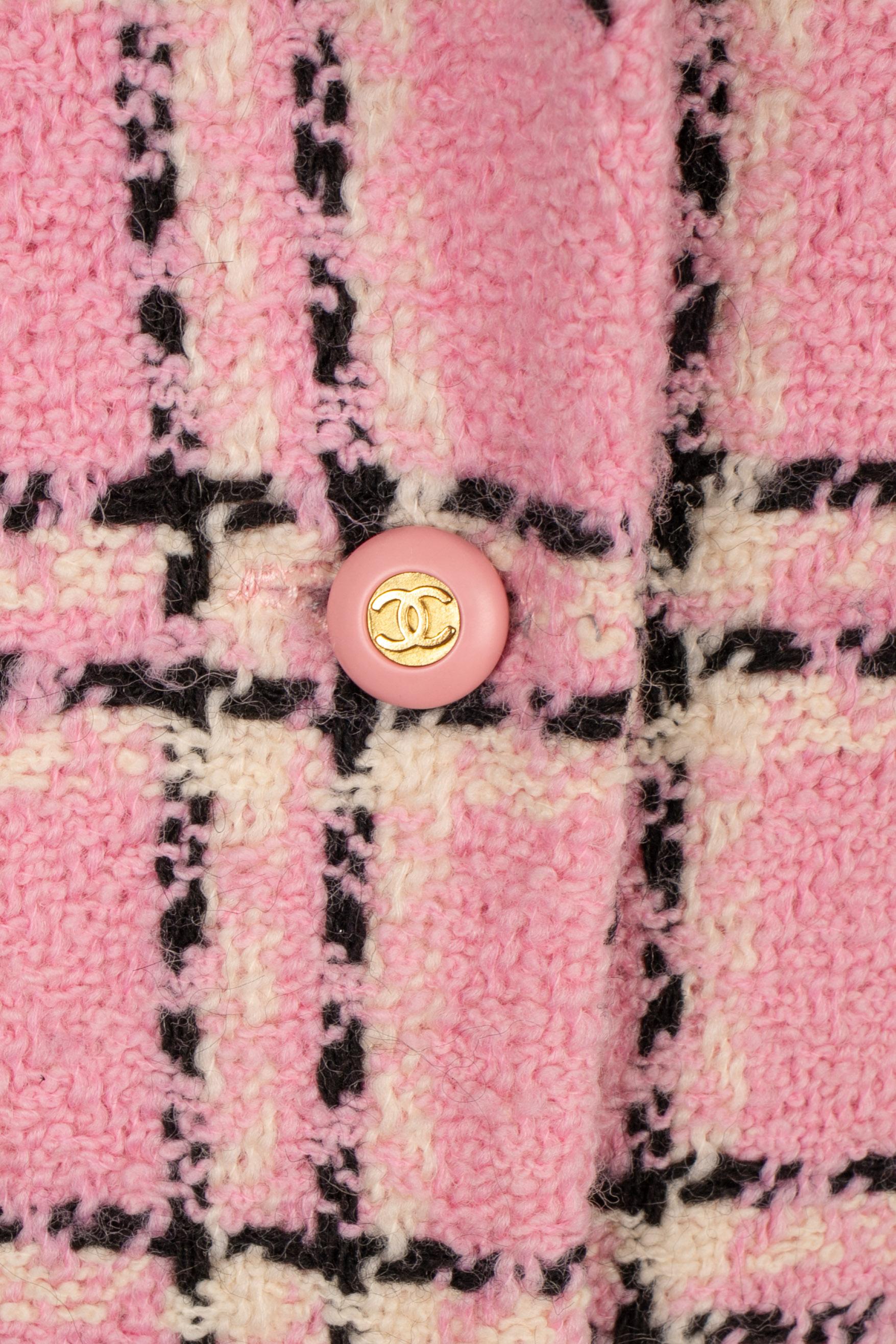 Beige Chanel tweed jacket 1994