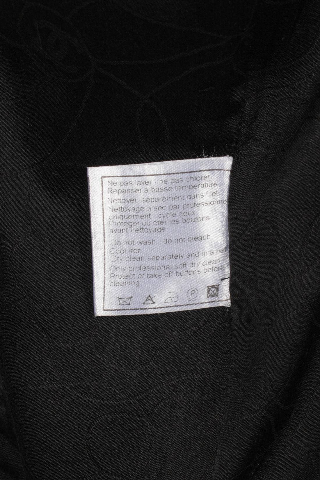 Chanel Tweed Jacket, 2004 5