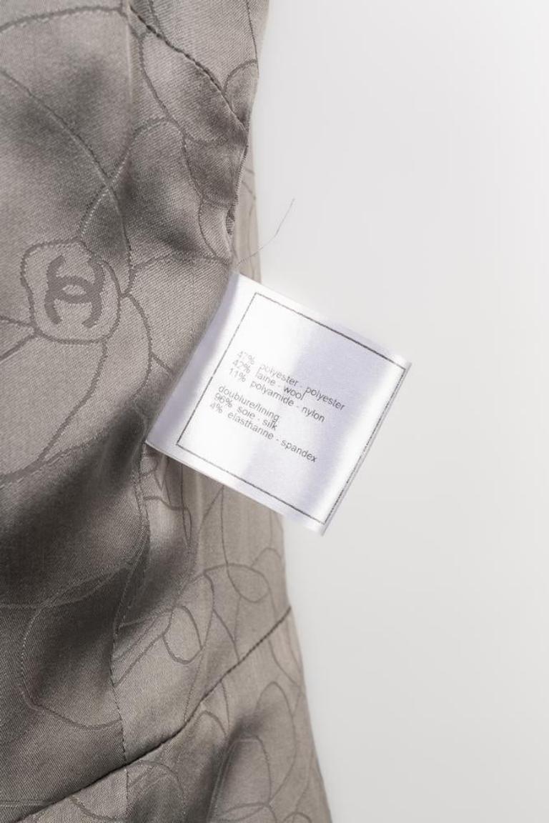 Chanel Tweed Jacket, 2006 For Sale 5