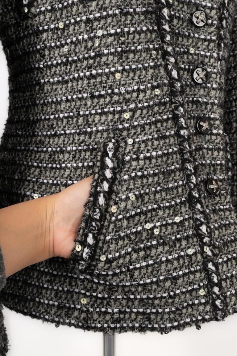 Chanel Tweed Jacket, 2006 For Sale 2
